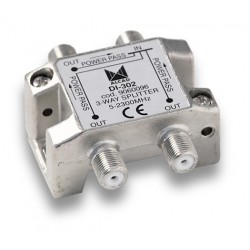 DI-302  Distribuidor blindado, conector F, 3 salidas con P.C. a 9 dB (2150 MHz).